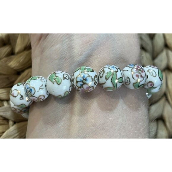 Vintage Dainty Green Gold Tone Cloisonne Enamel Flower Bead Stretch Bracelet - Picture 3 of 6